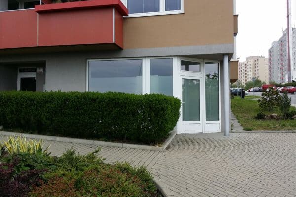 Pronájem nebytového prostoru 75 m², Hvozdecká, Brno Pronájem nebytového prostoru 75 m², Hvozdecká, Brno