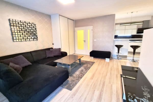 Pronájem bytu 3+kk 92 m², K Náhonu, Praha Pronájem bytu 3+kk 92 m², K Náhonu, Praha