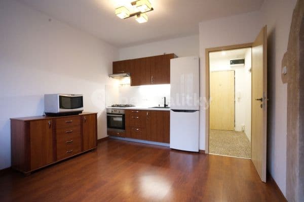 Pronájem bytu 2+kk 37 m², Tolstého, Ústí nad Labem-Střekov Pronájem bytu 2+kk 37 m², Tolstého, Ústí nad Labem-Střekov