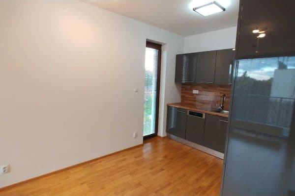 Pronájem bytu 2+kk 54 m², Učňovská, Praha Pronájem bytu 2+kk 54 m², Učňovská, Praha