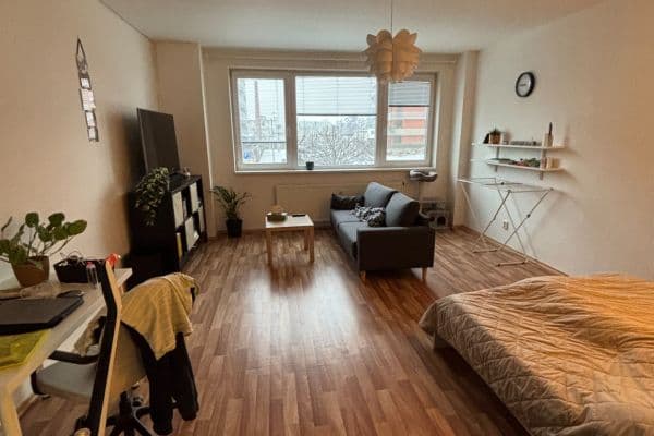 Pronájem bytu 1+kk 47 m², Vorařská, Praha Pronájem bytu 1+kk 47 m², Vorařská, Praha