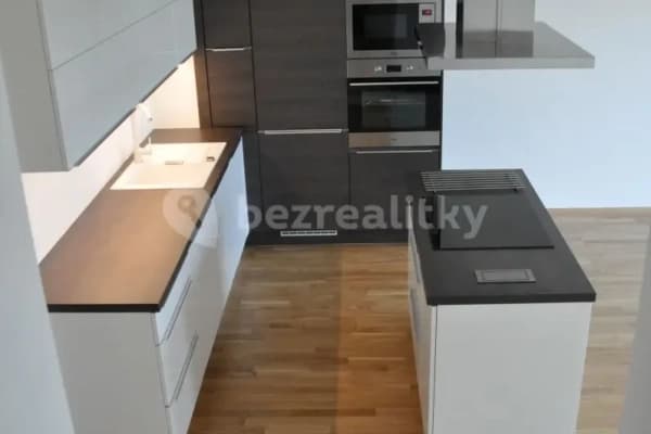 Pronájem domu 205 m², pozemek 175 m², Jamborova, Praha Pronájem domu 205 m², pozemek 175 m², Jamborova, Praha