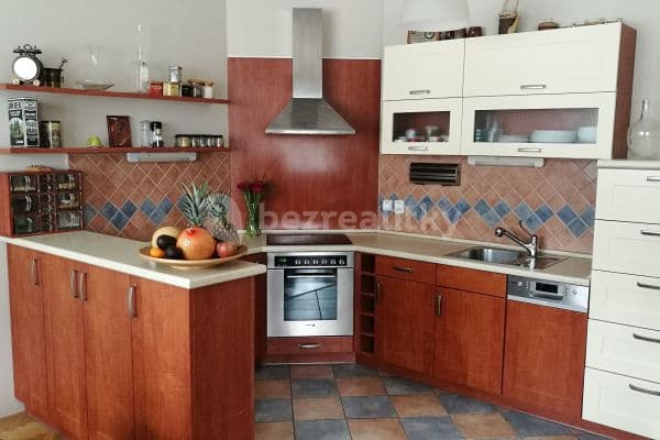 Pronájem bytu 3+kk 90 m², Husinecká, Praha Pronájem bytu 3+kk 90 m², Husinecká, Praha