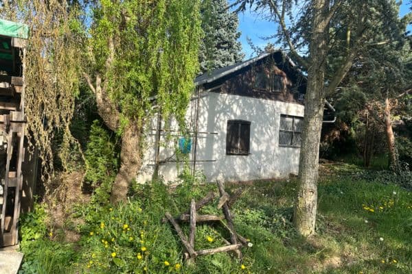 Pronájem chaty, chalupy 400 m², pozemek 500 m², Zlatnice, Praha Pronájem chaty, chalupy 400 m², pozemek 500 m², Zlatnice, Praha