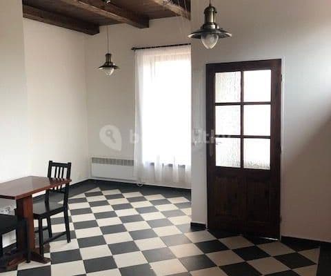 Pronájem bytu Garsoniéra 34 m², Kostelecká, Sulice Pronájem bytu Garsoniéra 34 m², Kostelecká, Sulice