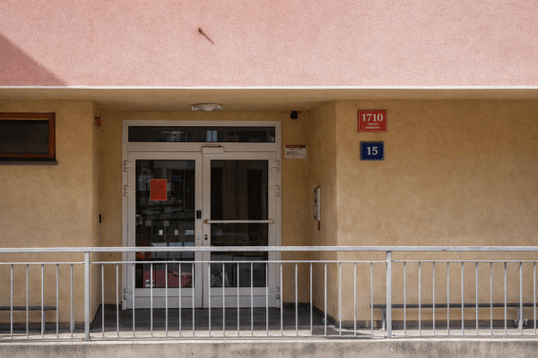 Pronájem garáže 21 m², Mojmírova, Praha Pronájem garáže 21 m², Mojmírova, Praha