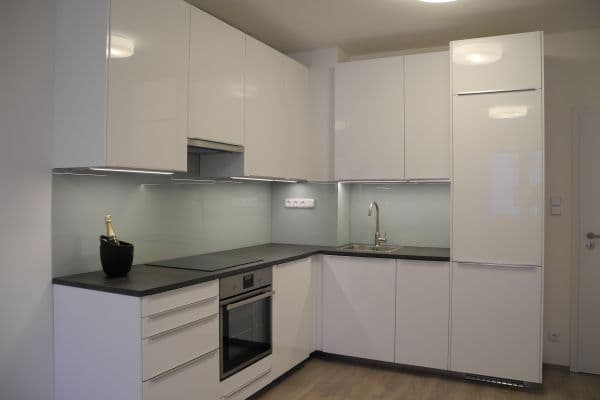 Pronájem bytu 2+kk 50 m², Padovská, Praha Pronájem bytu 2+kk 50 m², Padovská, Praha
