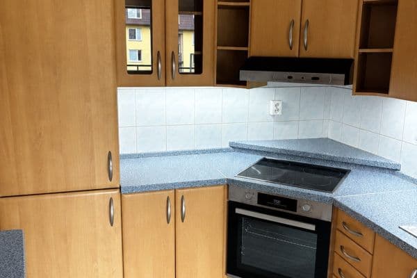 Pronájem bytu 3+kk 65 m², Višňová, Milovice Pronájem bytu 3+kk 65 m², Višňová, Milovice