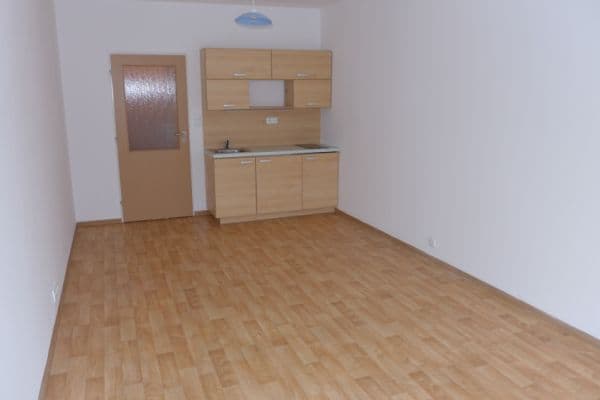 Pronájem bytu 1+kk 30 m², Kavaléristů, Olomouc, Olomoucký kraj Pronájem bytu 1+kk 30 m², Kavaléristů, Olomouc, Olomoucký kraj