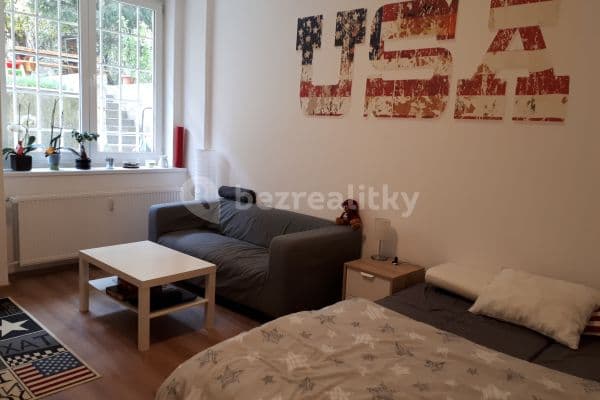 Pronájem bytu 1+1 48 m², Kouřimská, Praha Pronájem bytu 1+1 48 m², Kouřimská, Praha