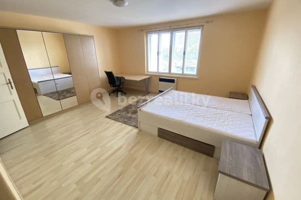 Pronájem bytu 2+kk 49 m², Kouřimská, Praha, Praha
