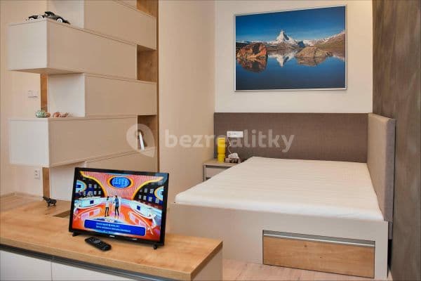 Pronájem bytu 1+1 26 m², Kanadská, Olomouc Pronájem bytu 1+1 26 m², Kanadská, Olomouc