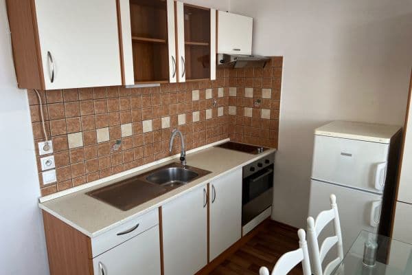Pronájem bytu 1+kk 34 m², Tkalcovská, Brno Pronájem bytu 1+kk 34 m², Tkalcovská, Brno