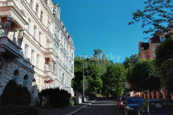 Pronájem bytu 2+kk 42 m², Svahová, Karlovy Vary, Karlovarský kraj