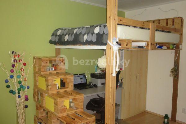 Pronájem bytu 1+kk 30 m², Brožíkova, Brno-sever