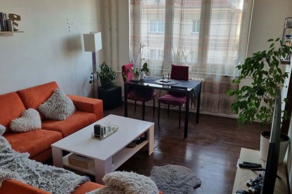 Pronájem bytu 3+1 70 m², Čechova, Hradec Králové Pronájem bytu 3+1 70 m², Čechova, Hradec Králové