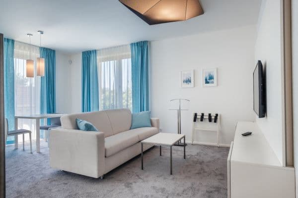 Pronájem bytu 1+kk 46 m², Trojská, Praha-Troja Pronájem bytu 1+kk 46 m², Trojská, Praha-Troja