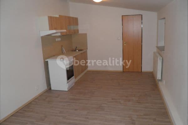 Pronájem bytu 1+kk 27 m², Vančurova, Karlovy Vary