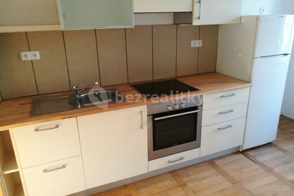 Pronájem bytu 1+1 30 m², Pod Vítkovem, Praha, Praha Pronájem bytu 1+1 30 m², Pod Vítkovem, Praha, Praha