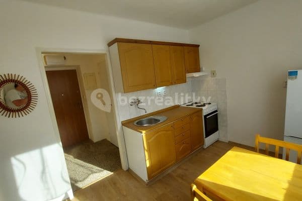 Pronájem bytu 1+1 34 m², Akátová, Chrudim Pronájem bytu 1+1 34 m², Akátová, Chrudim