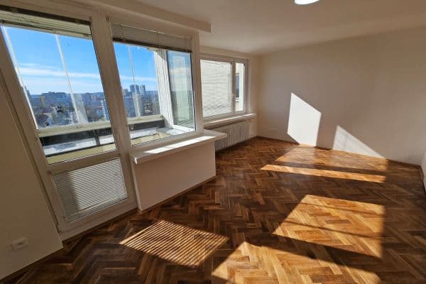 Pronájem bytu 2+1 60 m², Pod dálnicí, Praha Pronájem bytu 2+1 60 m², Pod dálnicí, Praha