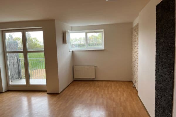Pronájem bytu 3+kk 67 m², Komenského, Horoměřice Pronájem bytu 3+kk 67 m², Komenského, Horoměřice