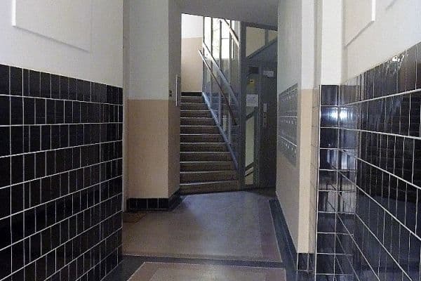 Pronájem nebytového prostoru 81 m², Lotyšská, Praha 6 Pronájem nebytového prostoru 81 m², Lotyšská, Praha 6