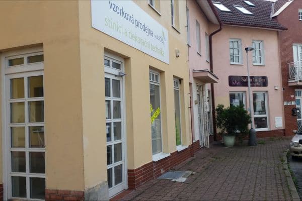 Pronájem nebytového prostoru 55 m², Pelušková, Praha Pronájem nebytového prostoru 55 m², Pelušková, Praha