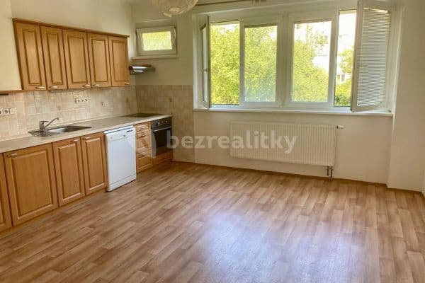 Pronájem bytu 2+kk 42 m², Humpolecká, Praha Pronájem bytu 2+kk 42 m², Humpolecká, Praha