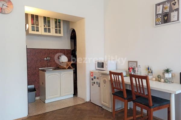 Pronájem bytu 1+kk 32 m², Dvacátého osmého pluku, Praha Pronájem bytu 1+kk 32 m², Dvacátého osmého pluku, Praha