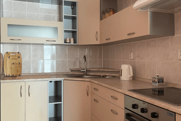 Pronájem bytu 1+kk 43 m², Waldertova, Karlovy Vary Pronájem bytu 1+kk 43 m², Waldertova, Karlovy Vary