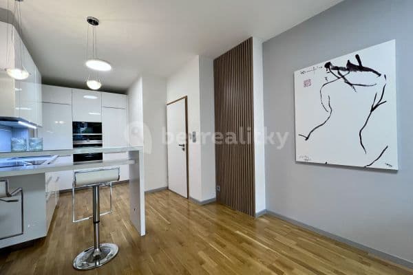 Pronájem bytu 2+kk 55 m², Voskovcova, Praha Pronájem bytu 2+kk 55 m², Voskovcova, Praha