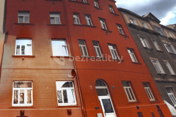 Pronájem bytu 1+kk 24 m², Pod Čertovou skalou, Praha 8