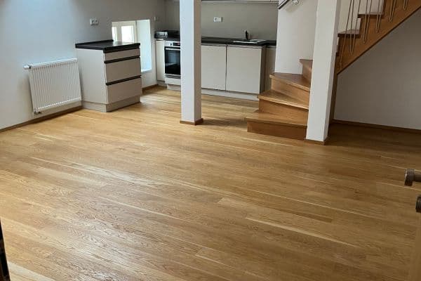 Pronájem bytu 1+1 62 m², Korunní, Hlavní město Praha Pronájem bytu 1+1 62 m², Korunní, Hlavní město Praha