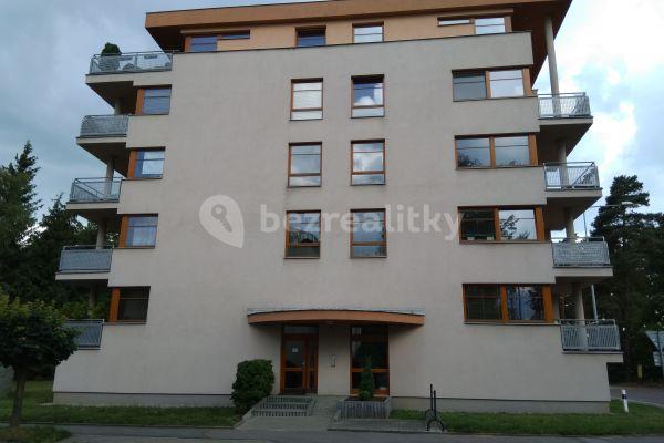 Pronájem bytu 1+kk 35 m², Sokolovská, Pardubice