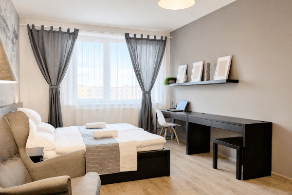 Pronájem bytu 1+kk 34 m², Freyova, Praha Pronájem bytu 1+kk 34 m², Freyova, Praha