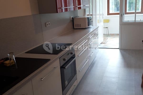 Pronájem bytu 4+1 120 m², Sadovského, Brno Pronájem bytu 4+1 120 m², Sadovského, Brno