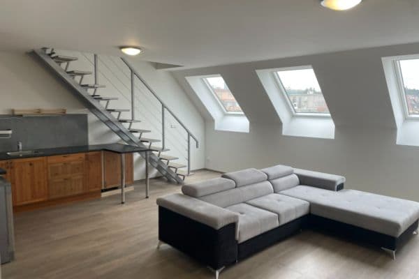 Pronájem bytu 2+kk 81 m², V Olšinách, Hlavní město Praha Pronájem bytu 2+kk 81 m², V Olšinách, Hlavní město Praha