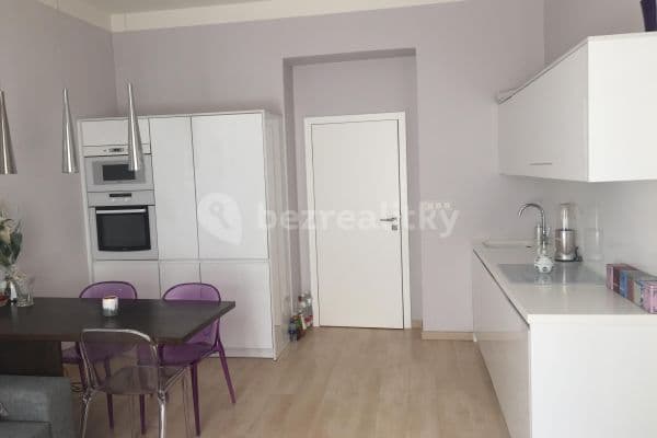 Pronájem bytu 2+kk 50 m², Táboritská, Praha Pronájem bytu 2+kk 50 m², Táboritská, Praha
