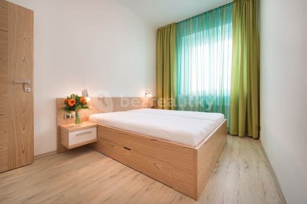 Pronájem bytu 2+kk 37 m², Vrázova, Hlavní město Praha Pronájem bytu 2+kk 37 m², Vrázova, Hlavní město Praha