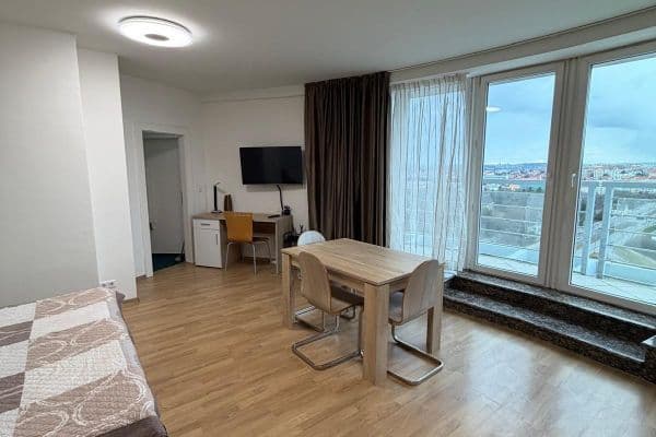 Pronájem bytu 1+kk 30 m², Konojedská, Praha Pronájem bytu 1+kk 30 m², Konojedská, Praha