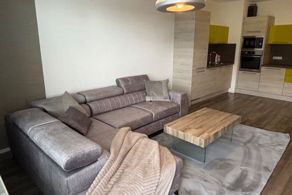 Pronájem bytu 2+kk 70 m², Zvěřinova, Praha Pronájem bytu 2+kk 70 m², Zvěřinova, Praha