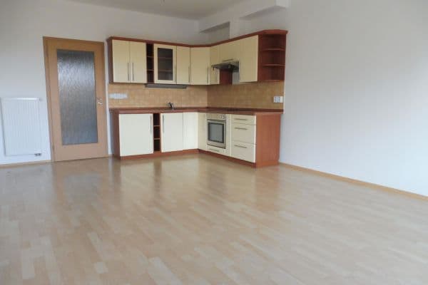 Pronájem bytu 1+kk 35 m², Okružní, Olomouc Pronájem bytu 1+kk 35 m², Okružní, Olomouc