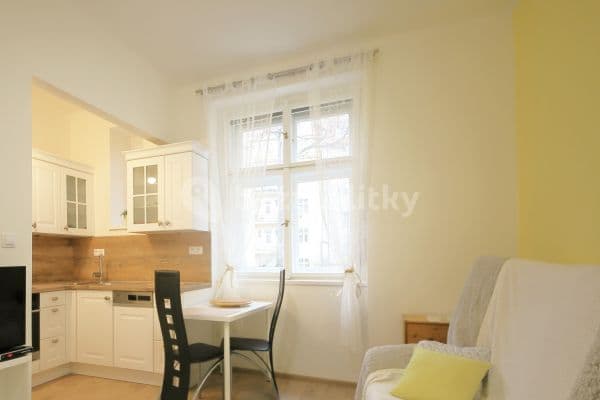 Pronájem bytu 1+kk 25 m², Nikolaje Alexejeviče Někrasova, Praha Pronájem bytu 1+kk 25 m², Nikolaje Alexejeviče Někrasova, Praha