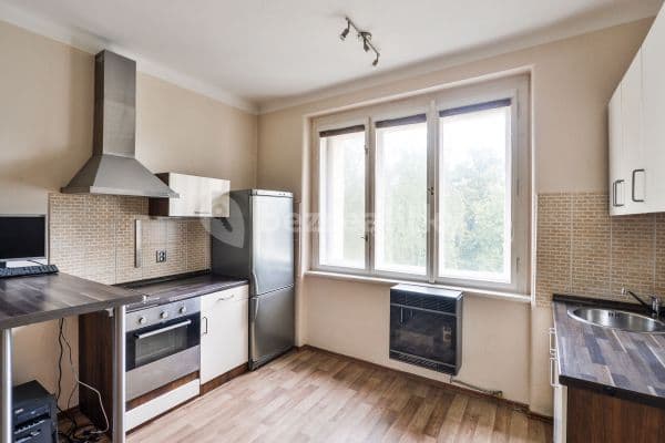 Pronájem bytu 1+kk 30 m², Viklefova, Praha 3 Pronájem bytu 1+kk 30 m², Viklefova, Praha 3