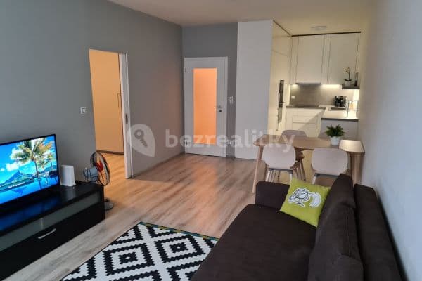 Pronájem bytu 2+kk 58 m², Pod radnicí, Praha Pronájem bytu 2+kk 58 m², Pod radnicí, Praha