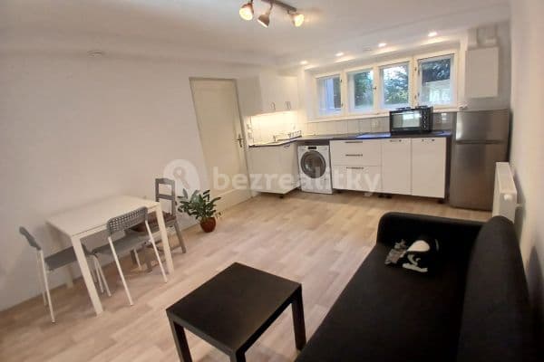 Pronájem bytu 3+kk 70 m², Čihákova, Poděbrady Pronájem bytu 3+kk 70 m², Čihákova, Poděbrady