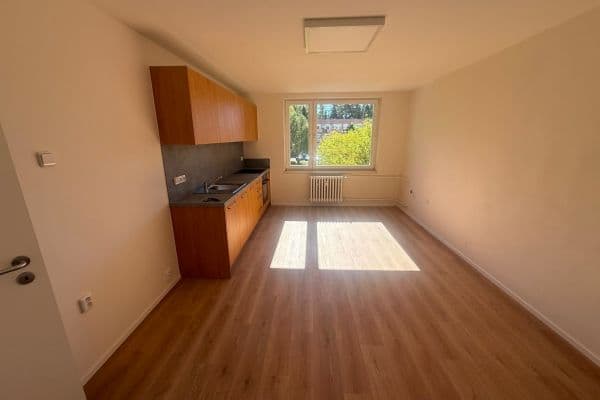 Pronájem bytu 2+kk 47 m², Čechovská, Příbram, Středočeský kraj Pronájem bytu 2+kk 47 m², Čechovská, Příbram, Středočeský kraj