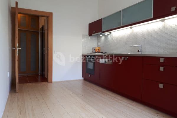 Pronájem bytu 1+1 43 m², U Křížku, Praha Pronájem bytu 1+1 43 m², U Křížku, Praha