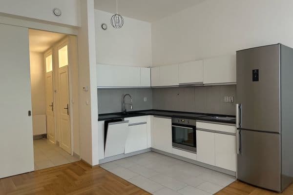Pronájem bytu 2+kk 45 m², Slovenská, Olomouc Pronájem bytu 2+kk 45 m², Slovenská, Olomouc